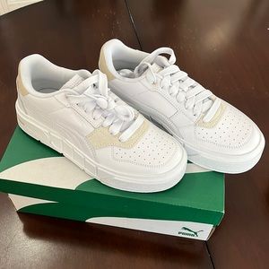 NEW Puma Cali Court Match Sneakers color: white granola